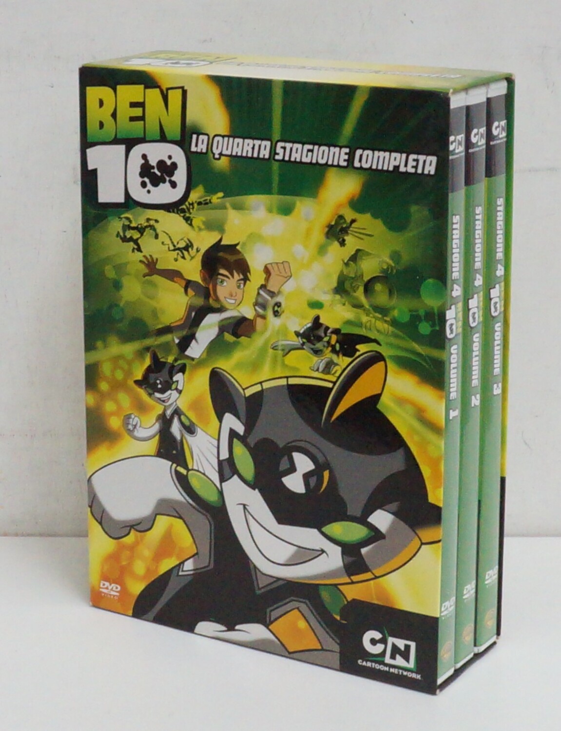 Ben 10 – Quarta Stagione 4 Completa. Episodi 1-13 con n. 3 DVD in Italiano  con Cofanetto – Emporio di milo