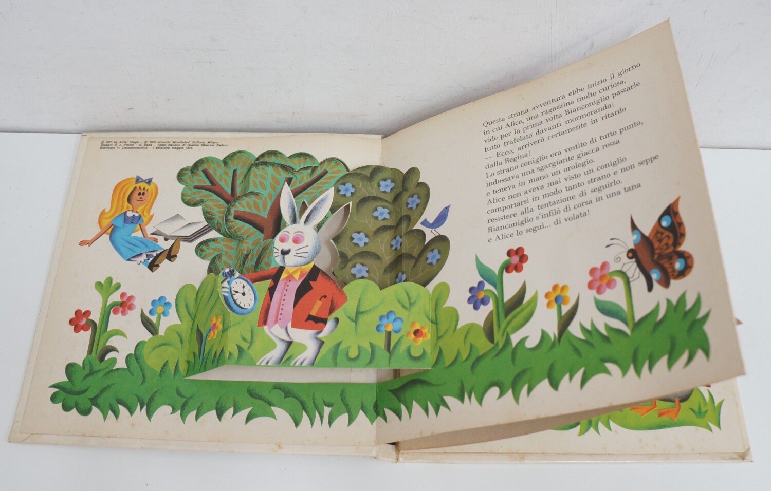 Alice nel paese delle meraviglie di Lewis Carroll. Favole Animate 1° ed.  Mondadori. Libro Pop-Up – Emporio di milo