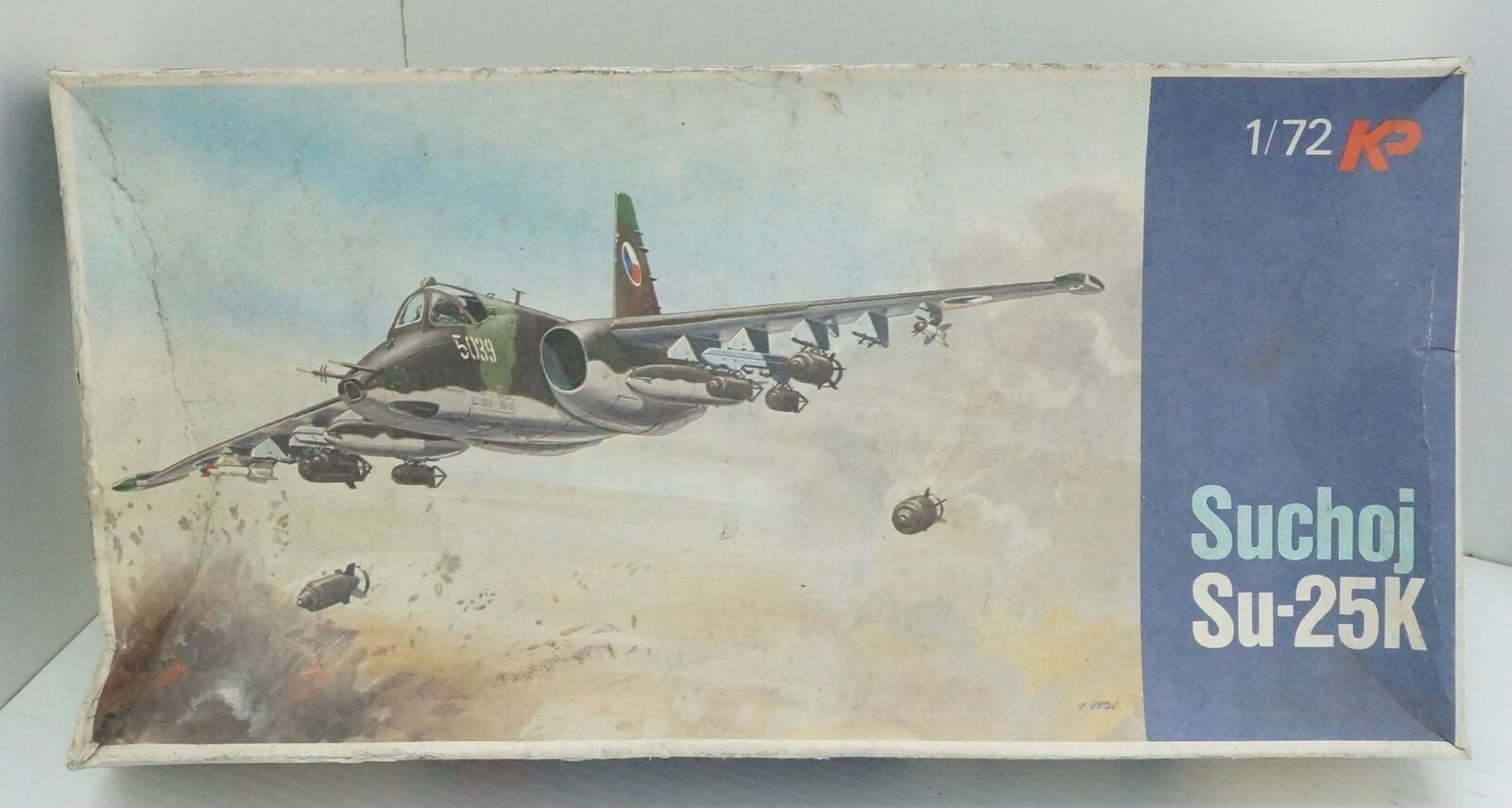 SUCHOJ SU-25K Plastic Kit Modellino Aereo da Montare Scala 1:72. KP